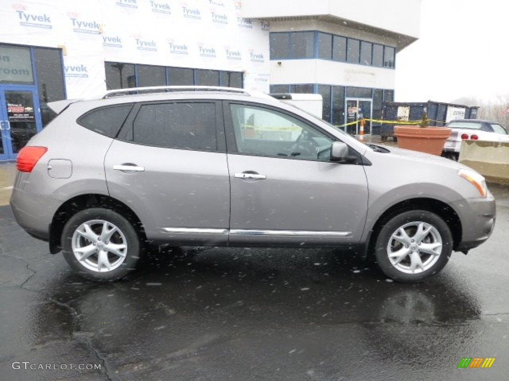 2011 Rogue SV AWD - Platinum Graphite / Black photo #2