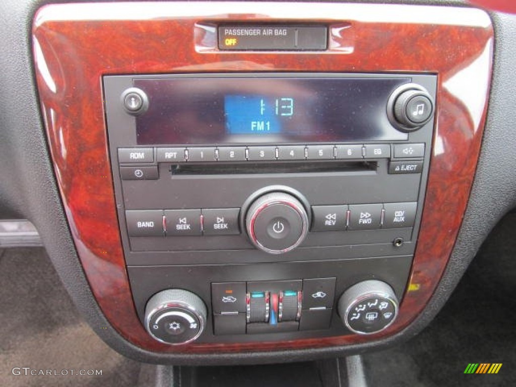 2008 Chevrolet Impala LT Controls Photo #77848587