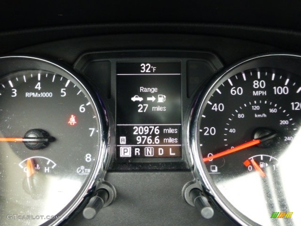 2011 Rogue SV AWD - Platinum Graphite / Black photo #20