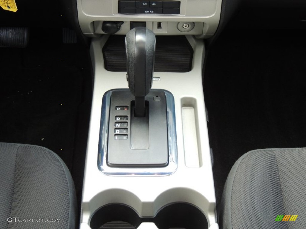 2010 Ford Escape XLT V6 4WD Transmission Photos