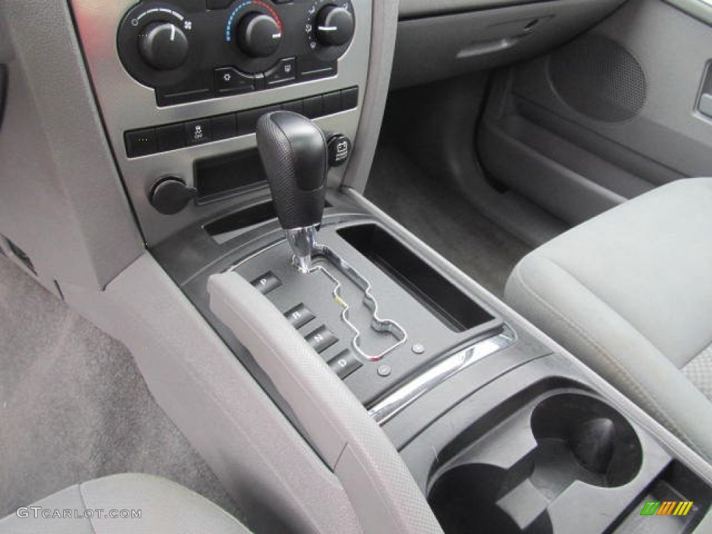 2005 Jeep Grand Cherokee Laredo 4x4 5 Speed Automatic Transmission Photo #77848998
