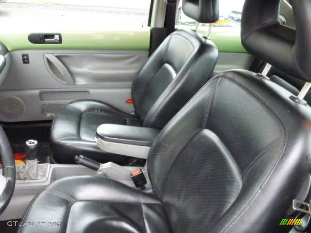 Black Interior 2000 Volkswagen New Beetle GLX 1.8T Coupe Photo #77851929