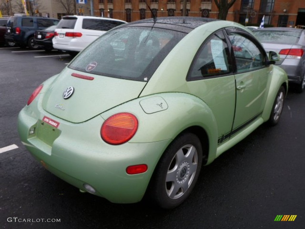 Green 2000 Volkswagen New Beetle GLX 1.8T Coupe Exterior Photo #77852073