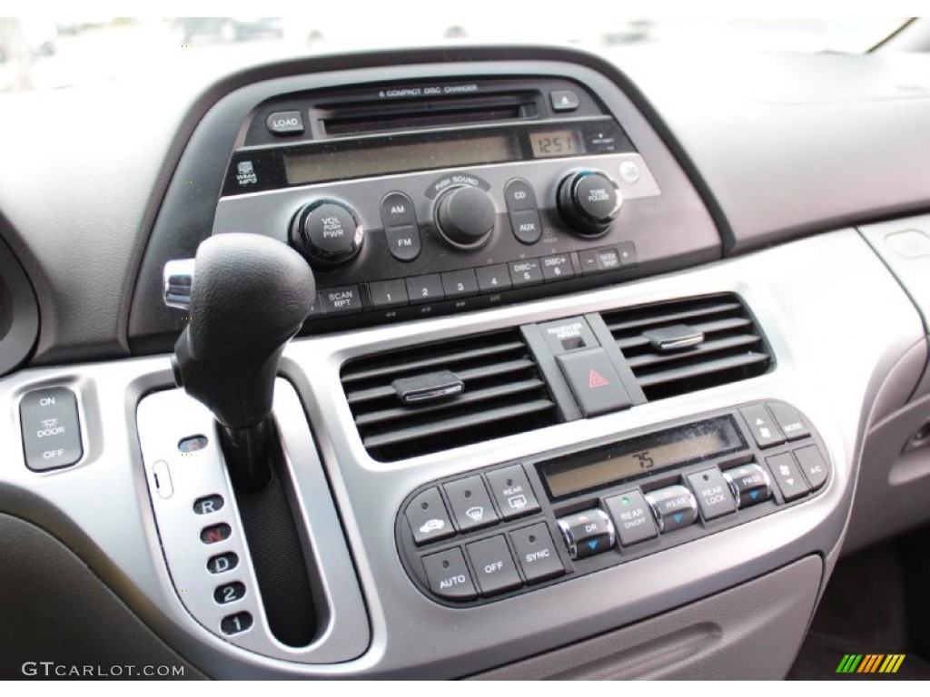 2010 Honda Odyssey EX Controls Photo #77853598