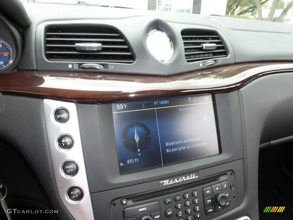 2009 Maserati GranTurismo Standard GranTurismo Model Controls Photo #77854110