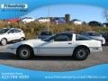 White - Corvette Coupe Photo No. 2