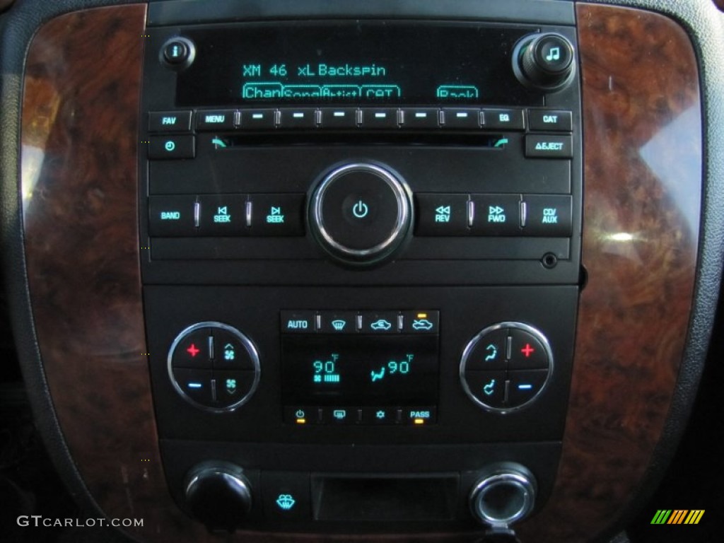 2008 Chevrolet Silverado 2500HD LTZ Crew Cab 4x4 Controls Photo #77854678
