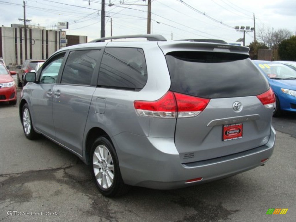 2011 Sienna XLE AWD - Silver Sky Metallic / Light Gray photo #4