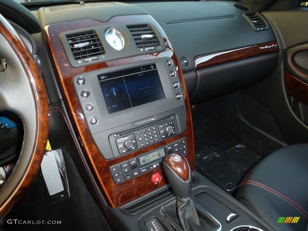 2013 Maserati Quattroporte S Controls Photo #77855682
