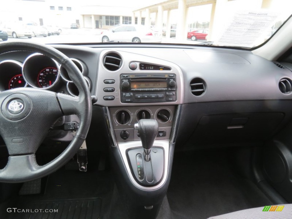 2006 Toyota Matrix XR Dashboard Photos