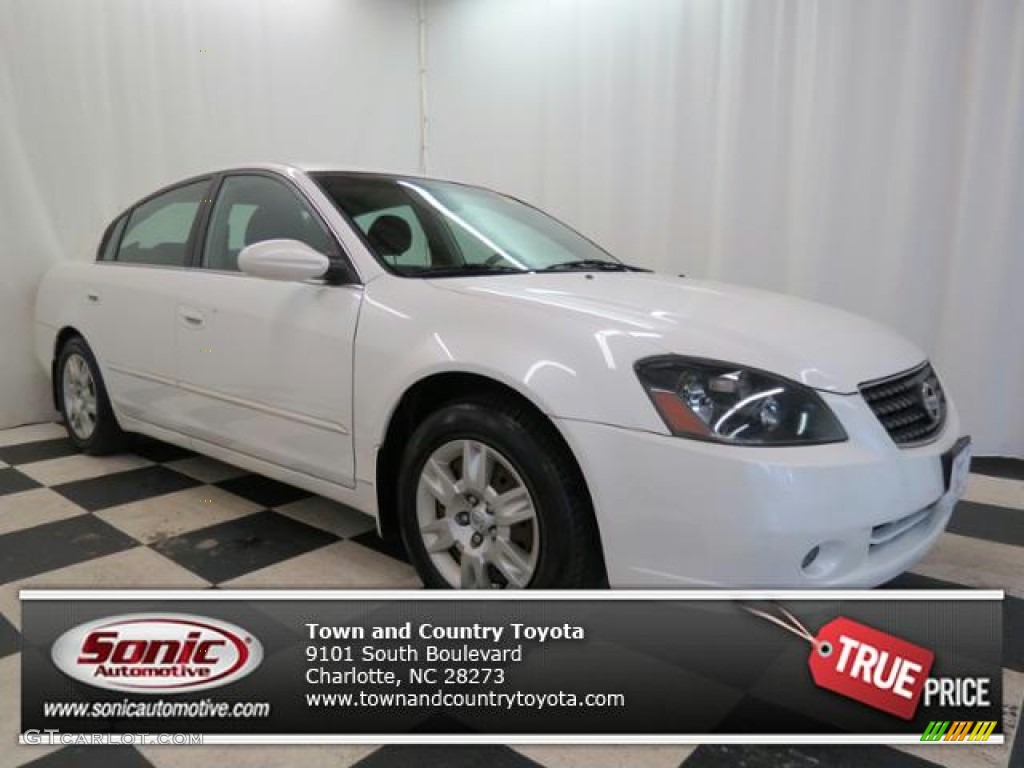 2005 Altima 2.5 S - Satin White Pearl / Charcoal photo #1