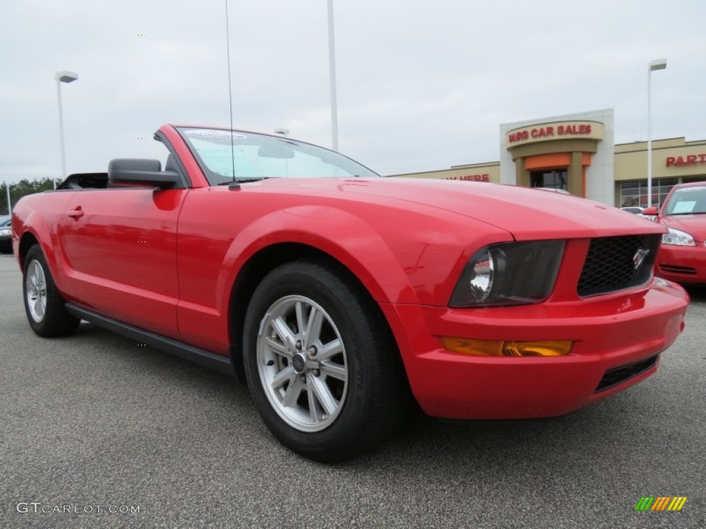 2006 Mustang V6 Premium Convertible - Torch Red / Dark Charcoal photo #4
