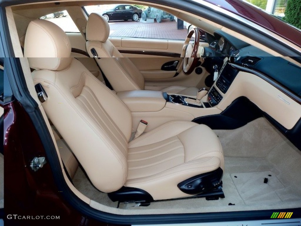 Beige Interior 2009 Maserati GranTurismo Standard GranTurismo Model Photo #77858373