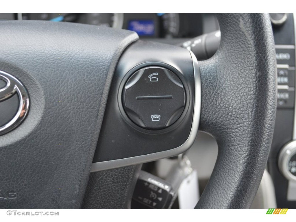 2012 Toyota Camry LE Controls Photo #77859511