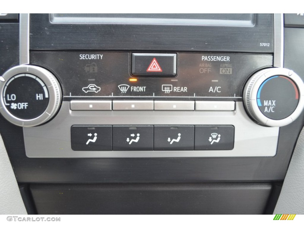 2012 Toyota Camry LE Controls Photo #77859603