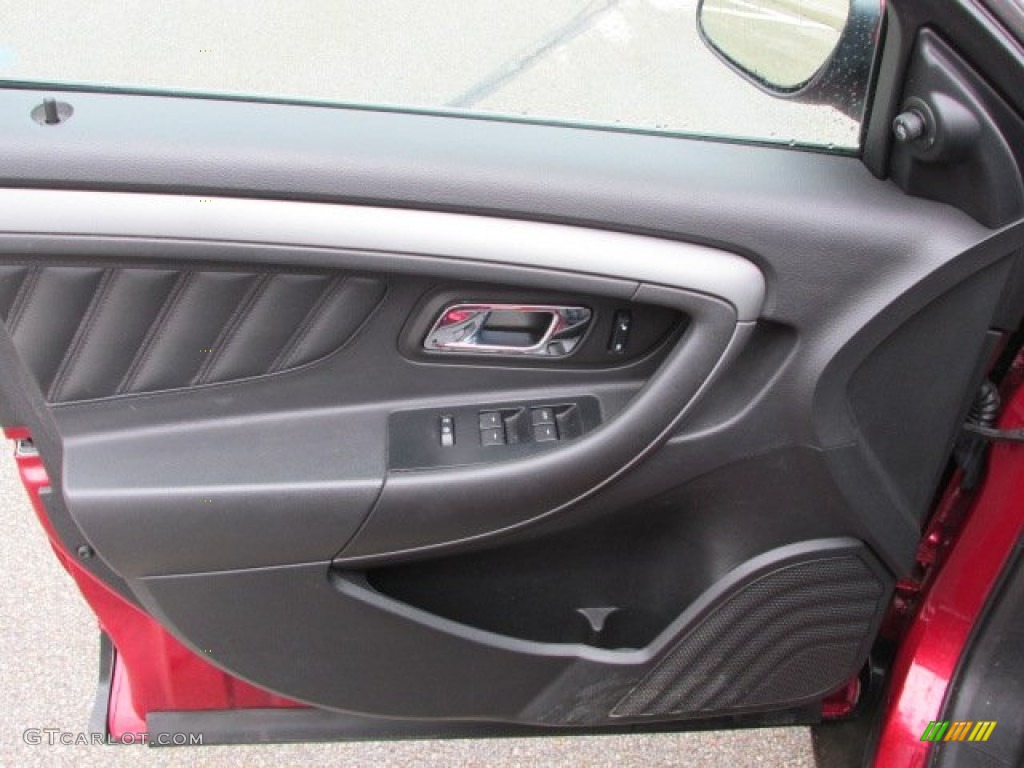 2011 Ford Taurus SEL Door Panel Photos