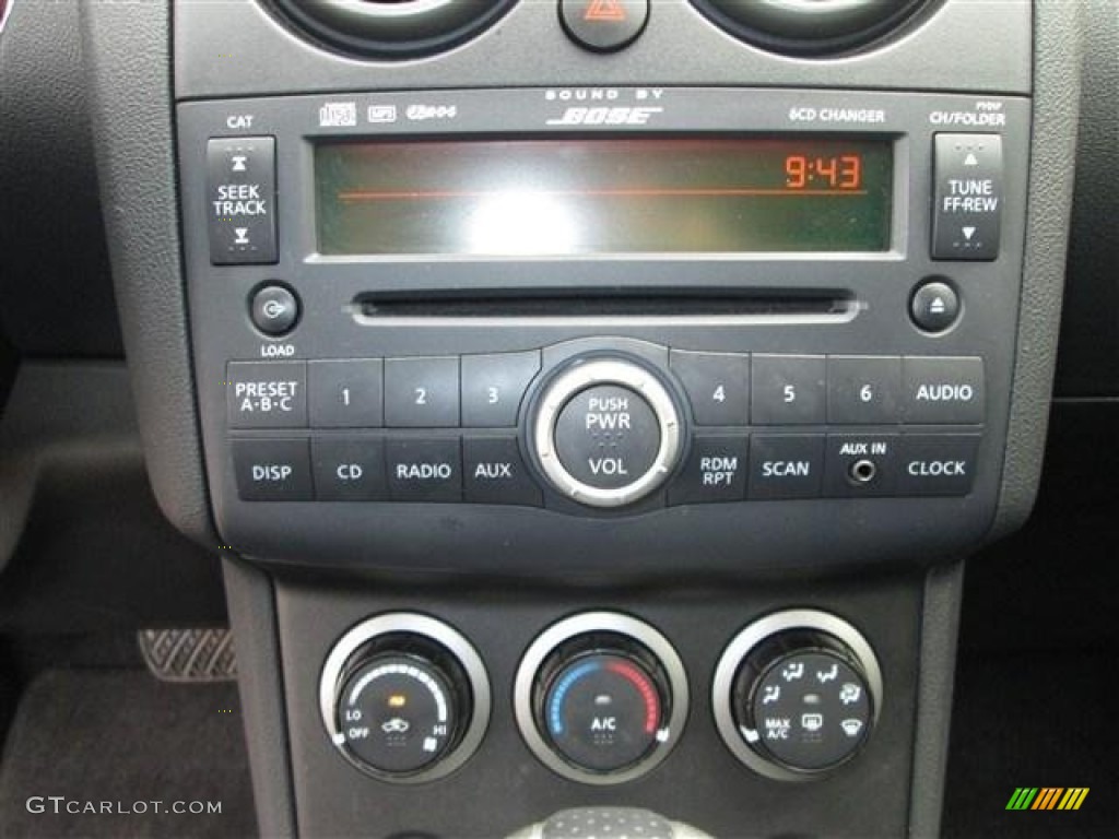 2010 Nissan Rogue SL Audio System Photos