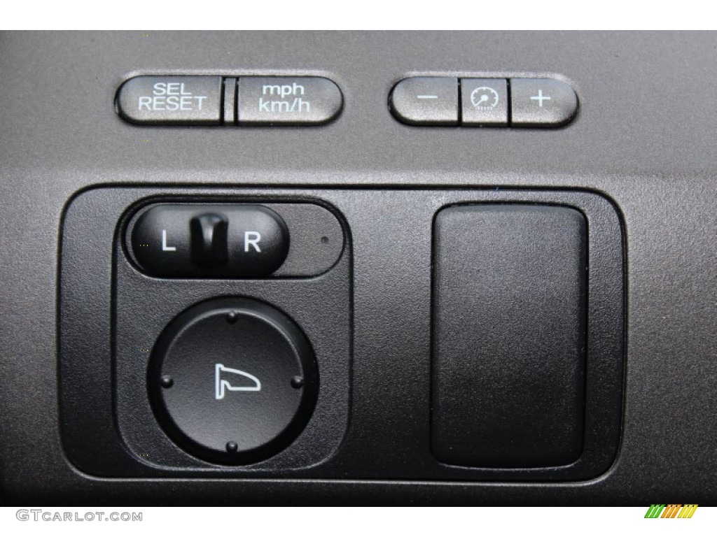 2008 Honda Civic LX Coupe Controls Photo #77861794