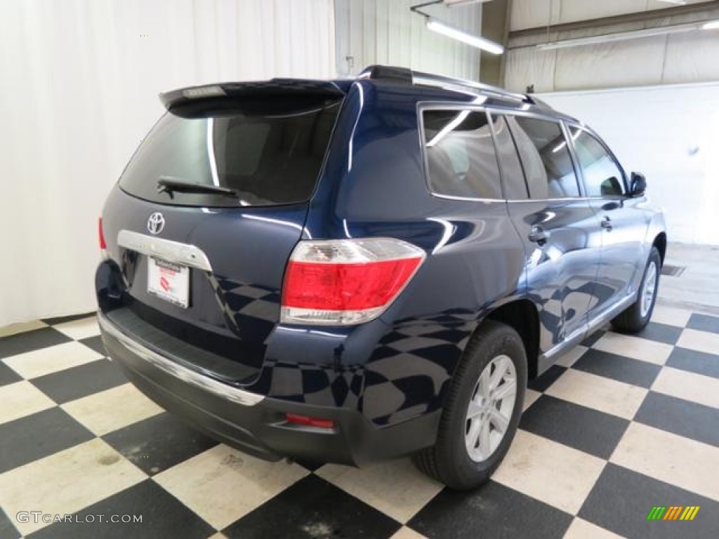 2013 Highlander  - Nautical Blue Metallic / Sand Beige photo #18