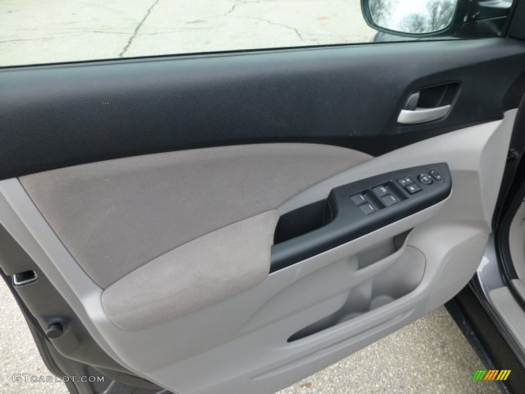 2013 Honda CR-V EX Gray Door Panel Photo #77864582