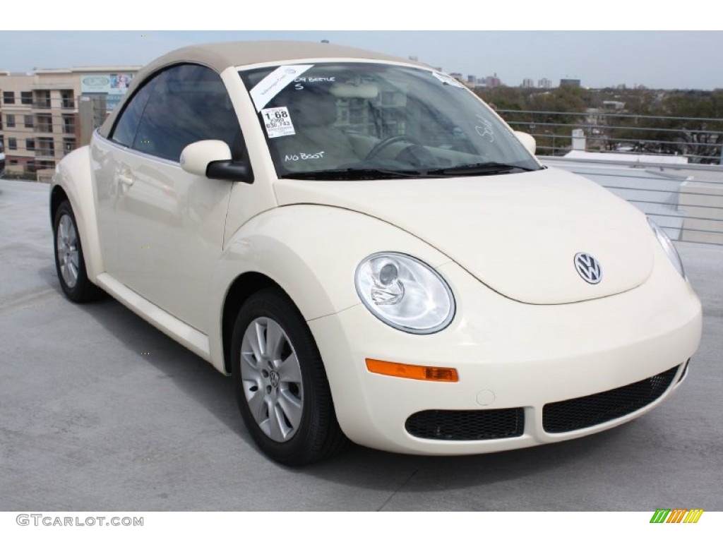 Harvest Moon Beige 2009 Volkswagen New Beetle 2.5 Convertible Exterior Photo #77867755