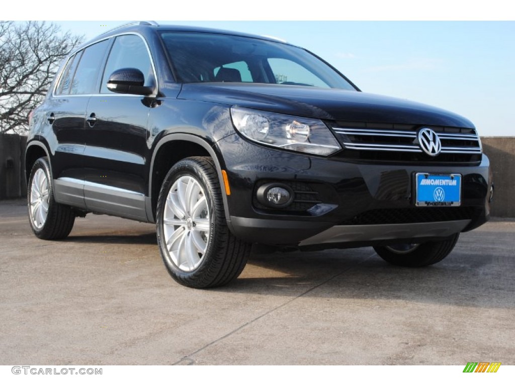 2013 Tiguan SE - Deep Black Metallic / Black photo #1