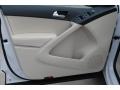 Candy White - Tiguan SE Photo No. 10