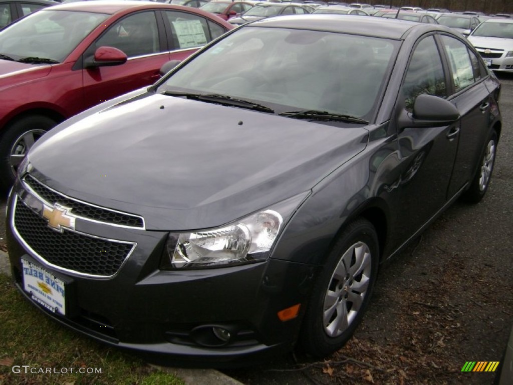 2013 Cruze LS - Cyber Gray Metallic / Jet Black/Medium Titanium photo #1
