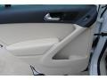 Candy White - Tiguan SE Photo No. 21