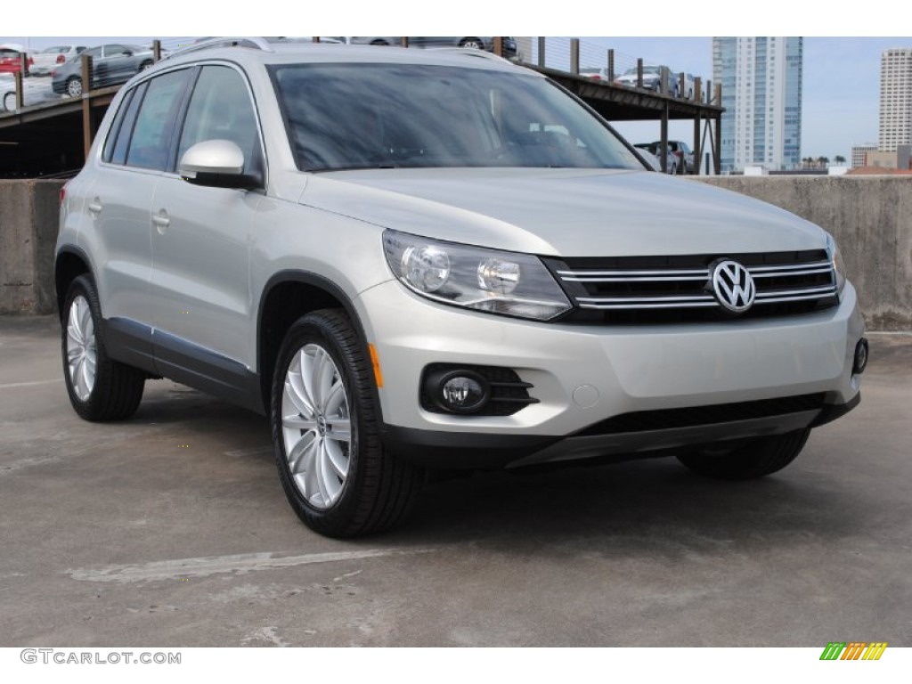 White Gold Metallic 2013 Volkswagen Tiguan SE Exterior Photo #77871633
