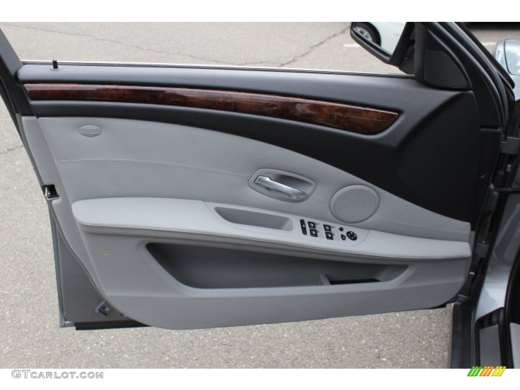 2008 BMW 5 Series 528xi Sedan Grey Door Panel Photo #77872933