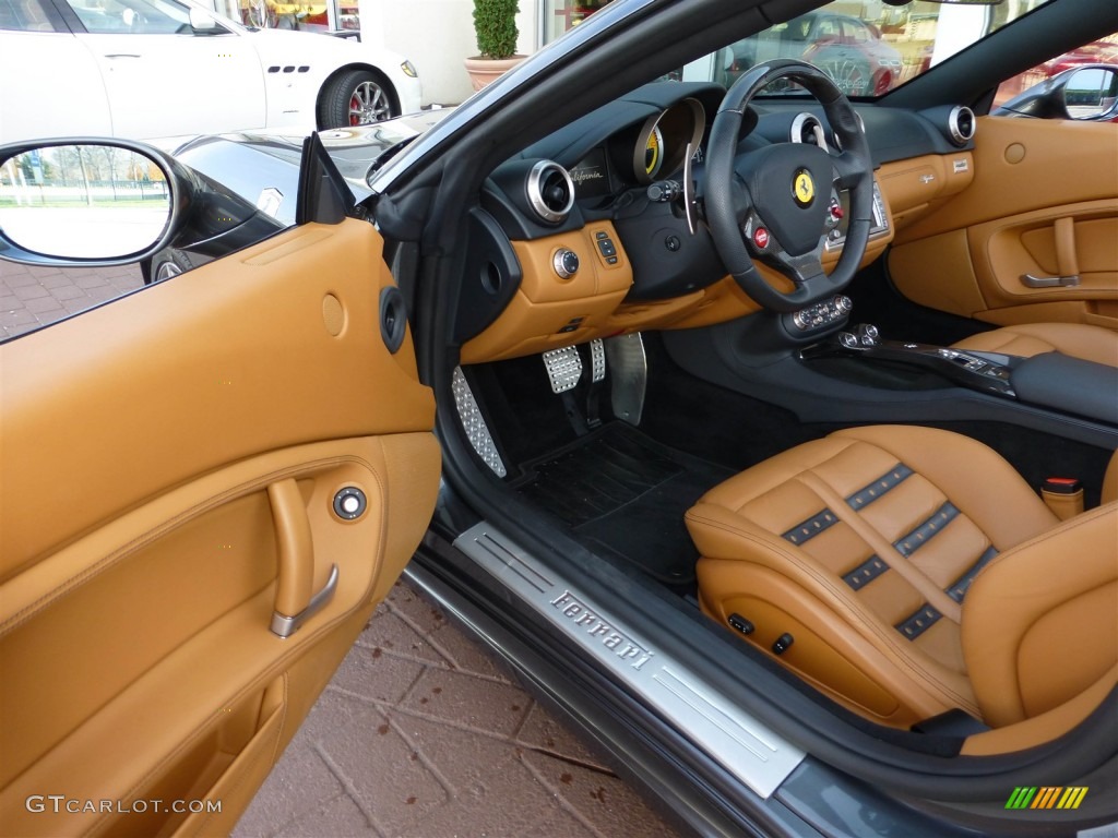 Cuoio Interior 2011 Ferrari California Standard California Model Photo #77873640