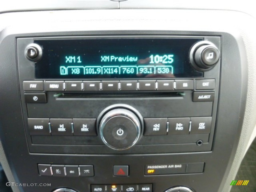 2011 Buick Enclave CXL AWD Audio System Photo #77873682