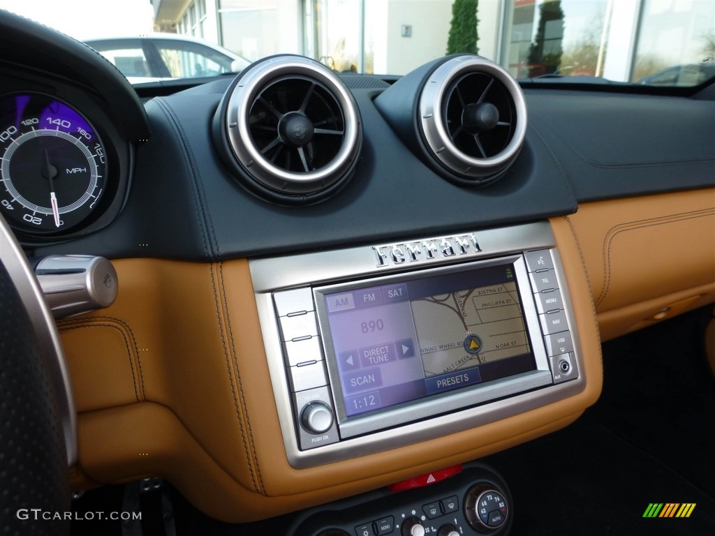 2011 Ferrari California Standard California Model Navigation Photo #77874051