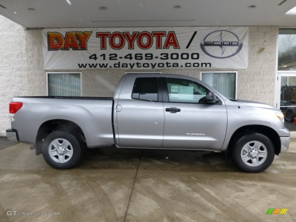 2013 Tundra Double Cab 4x4 - Silver Sky Metallic / Graphite photo #1