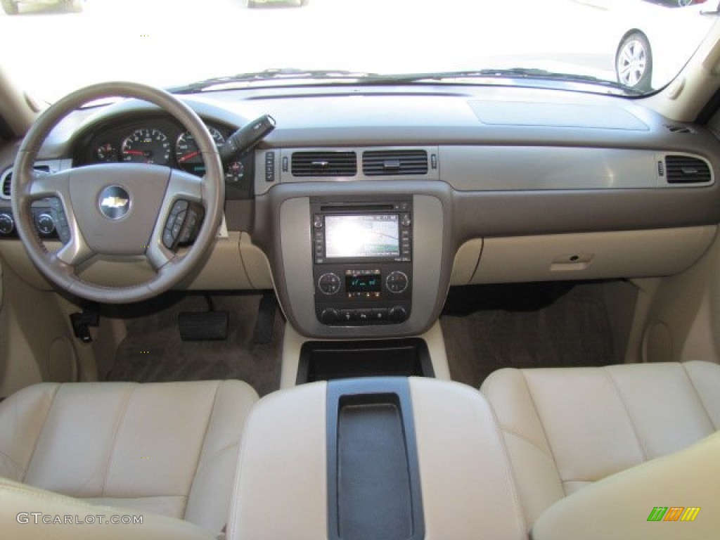 2011 Chevrolet Suburban Z71 4x4 Light Cashmere/Dark Cashmere Dashboard Photo #77875344