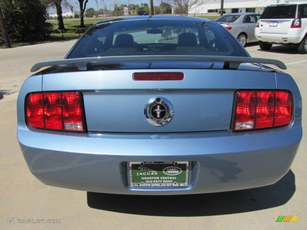 2006 Mustang V6 Premium Coupe - Vista Blue Metallic / Black photo #9