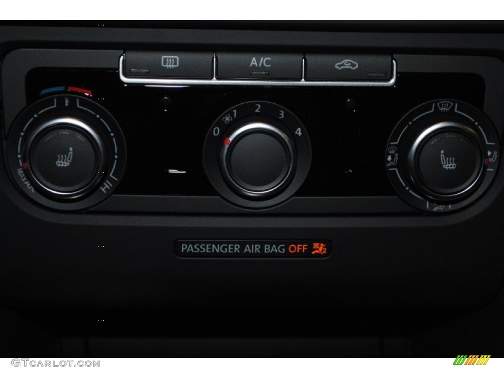 2013 Volkswagen Jetta TDI SportWagen Controls Photo #77878168