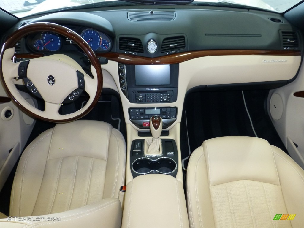2013 Maserati GranTurismo Convertible GranCabrio Sabbia Dashboard Photo #77878230