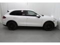 White - Cayenne Turbo Photo No. 2