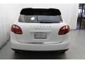 White - Cayenne Turbo Photo No. 10
