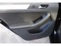 Black Uni - Jetta SE Sedan Photo No. 17