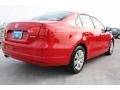 Tornado Red - Jetta SE Sedan Photo No. 8