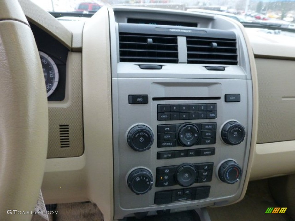 2009 Ford Escape XLT V6 4WD Controls Photo #77880612