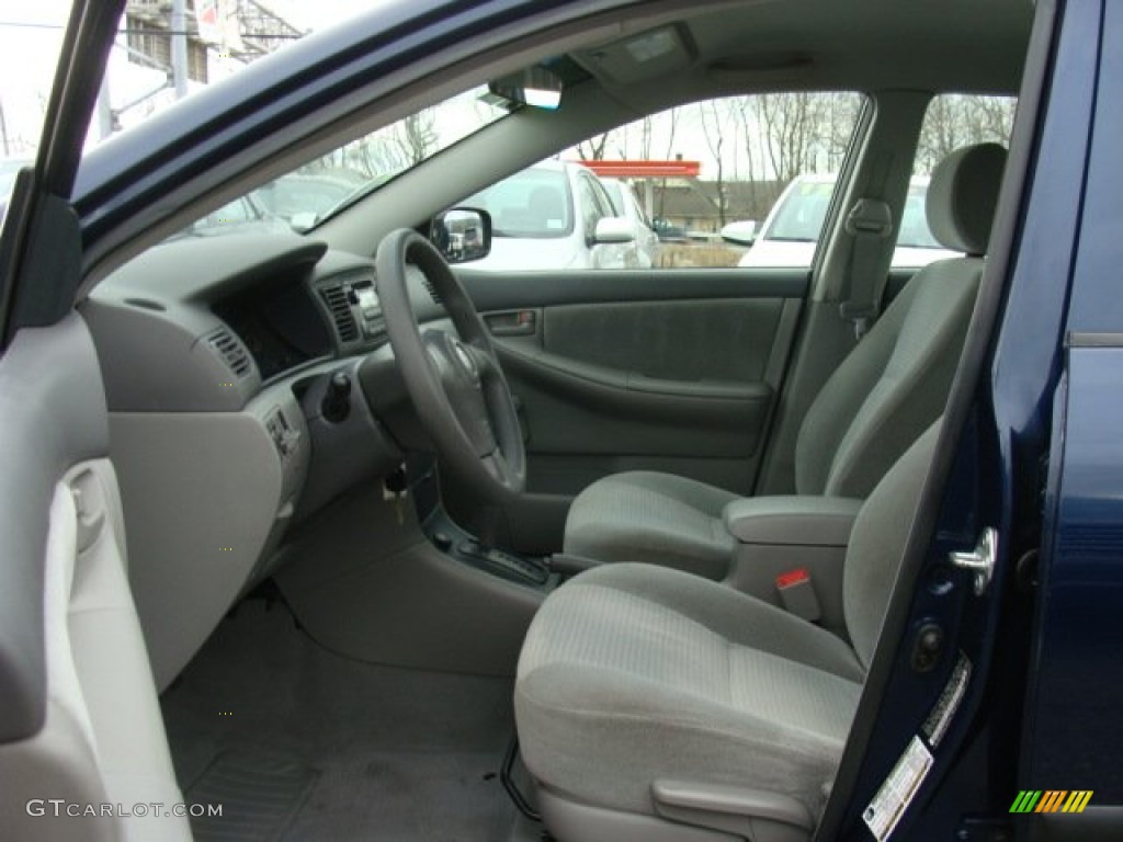 Light Gray Interior 2005 Toyota Corolla CE Photo #77883888