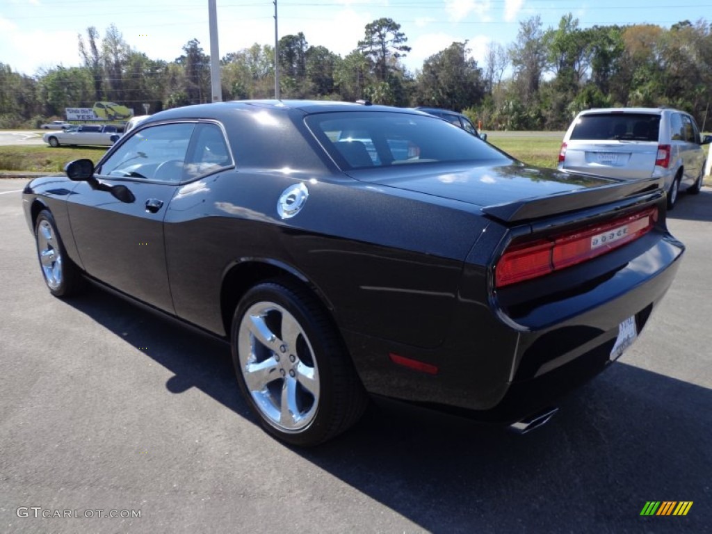 2011 Challenger R/T - Black / Dark Slate Gray photo #3