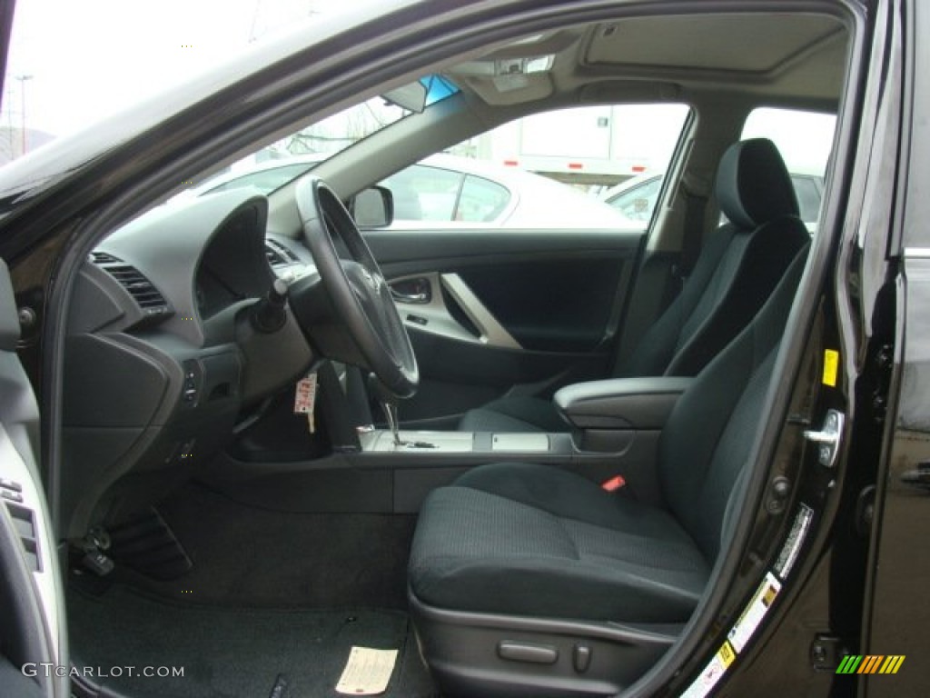 Dark Charcoal Interior 2011 Toyota Camry SE Photo #77884512