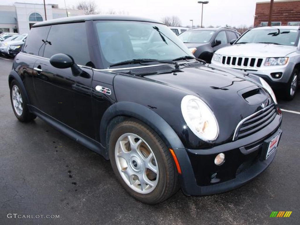 Jet Black 2005 Mini Cooper S Hardtop Exterior Photo #77886275