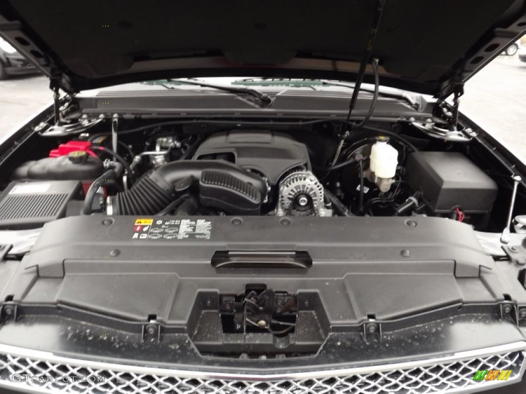 2013 Chevrolet Avalanche LTZ 4x4 Black Diamond Edition Engine Photos