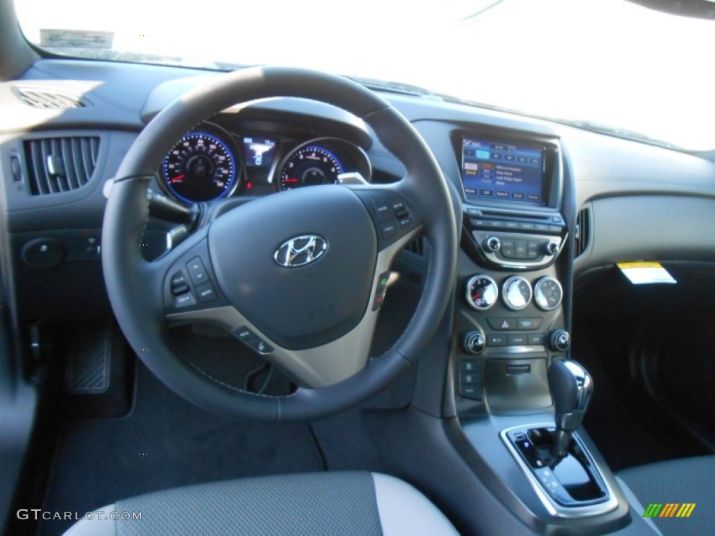 2013 Hyundai Genesis Coupe 2.0T Premium Gray Leather/Gray Cloth Dashboard Photo #77890854
